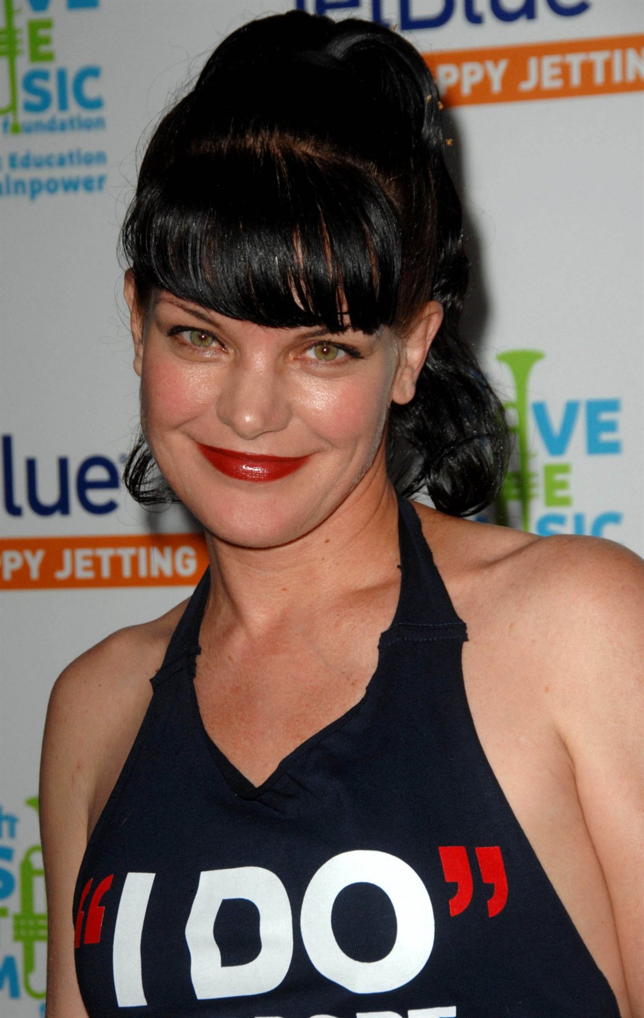 Поли Перретт (Pauley Perrette)