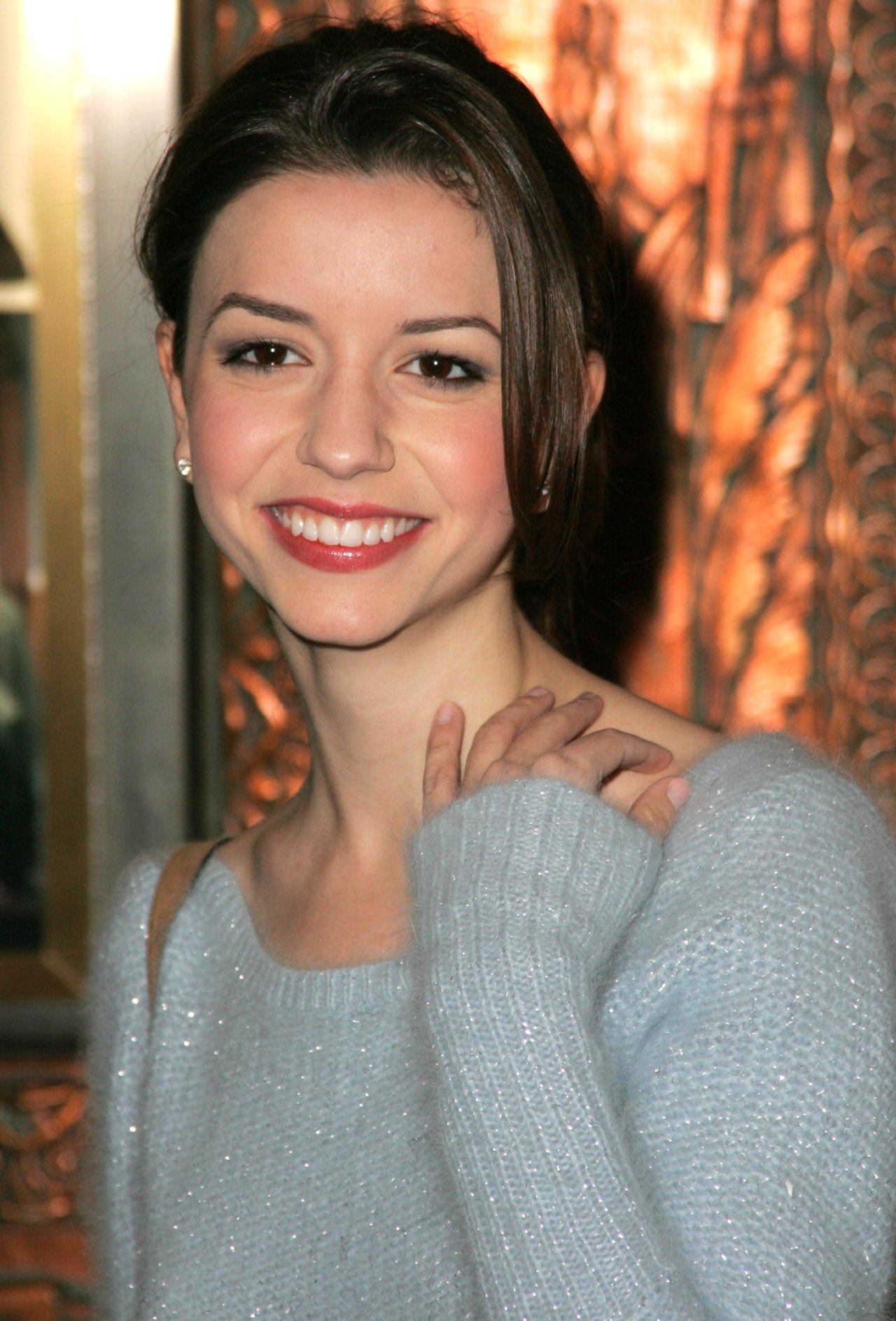 Масиела Луша (Masiela Lusha)