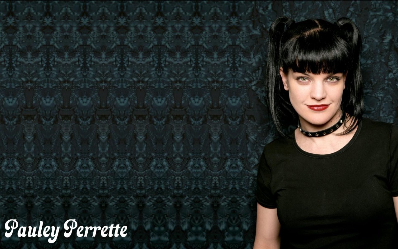 Поли Перретт (Pauley Perrette)