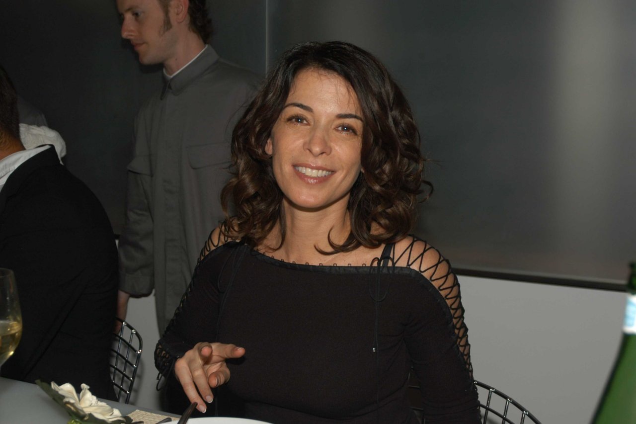 Аннабелла Шиорра (Annabella Sciorra)